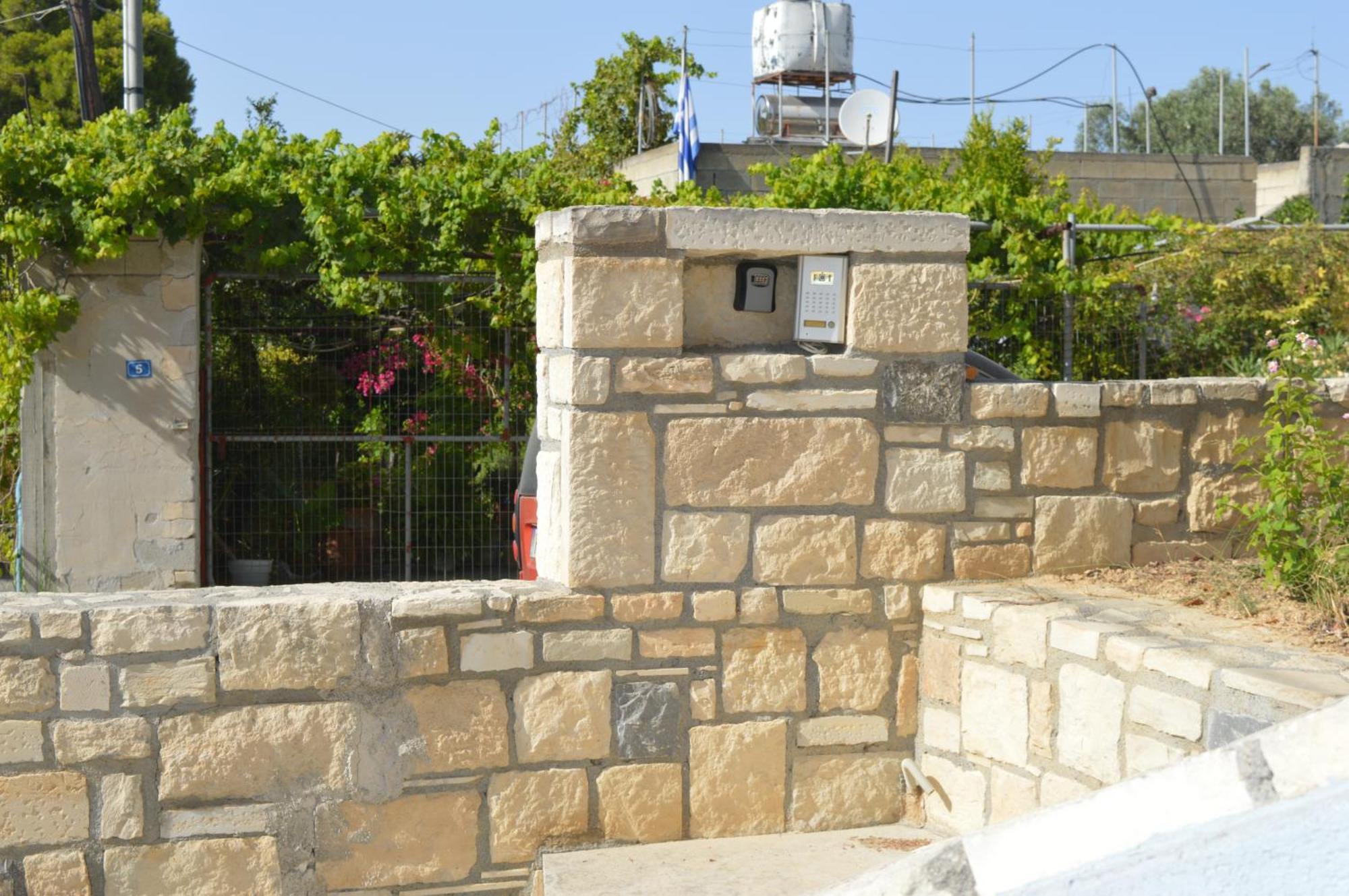 Aquarock Villa With Private Pool Prassas Екстер'єр фото